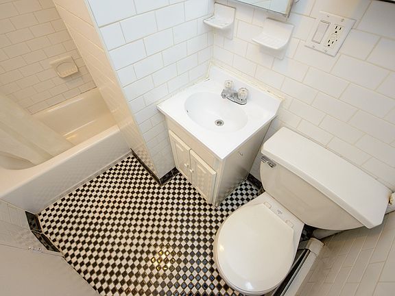 5th image of 154 8th Ave APT 3