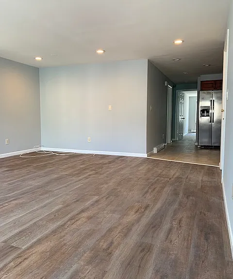 69 Bowers St — Photo 14