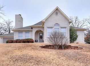 729 Greenview Cir, Sand Springs, OK 74063