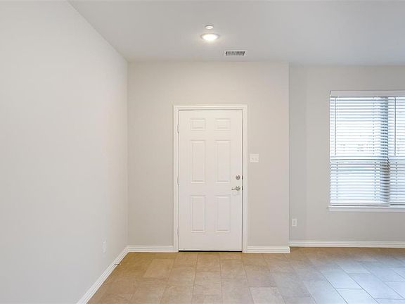 4th image of 2316 Greystone Dr