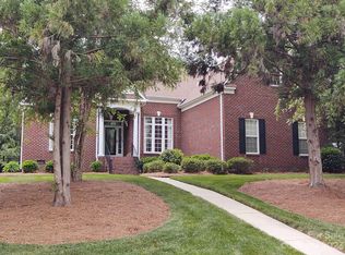 2000 Bauer Pl, Waxhaw, NC 28173