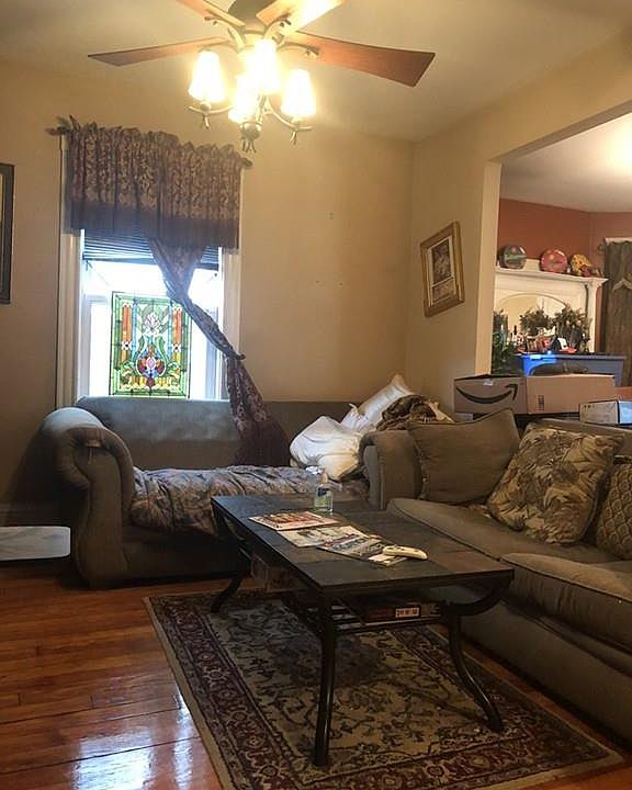 2nd image of 40 Auckland St #1