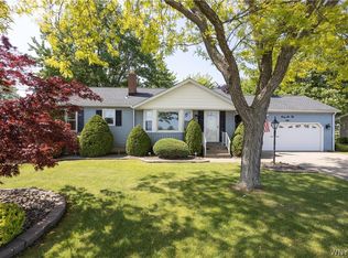 6610 Errick Rd, North Tonawanda, NY 14120