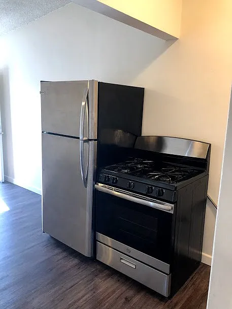 1 bed, 500 sqft, $1,995 — Photo 2