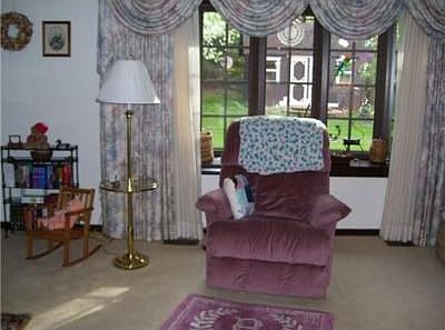 4th image of 1173 Meadowlark Dr