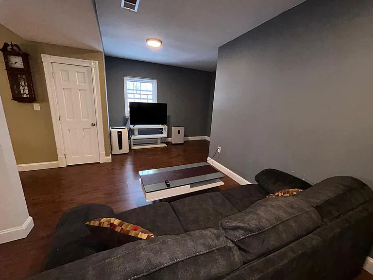 26 Bessom St #3 — Photo 5