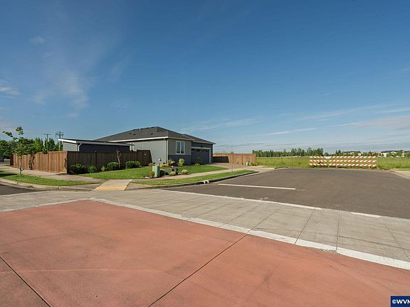 5th image of 2802 Ben Brown Dr