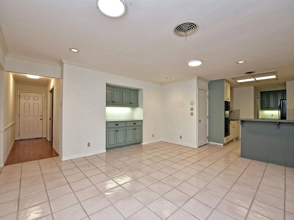 1st image of 309 Laurelwood Trl