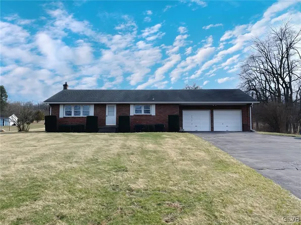 2030 Polk Valley Rd, Hellertown, PA 18055