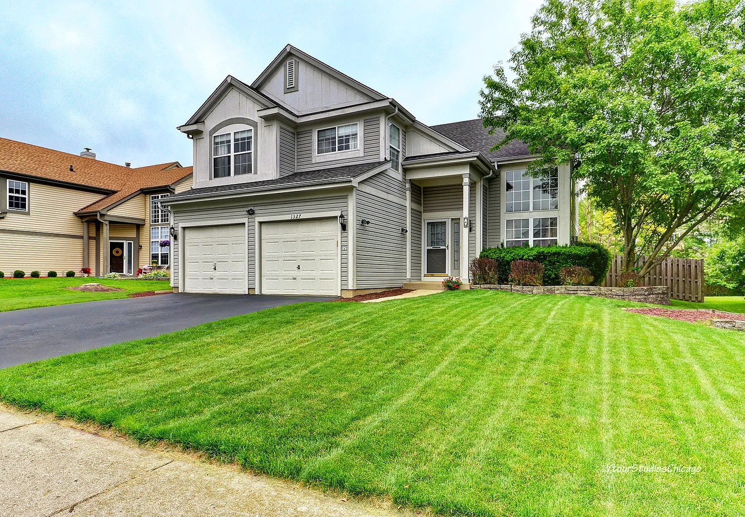 1327 Branden Ln photo 1