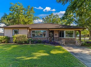 900 Wimberly St, Angleton, TX 77515