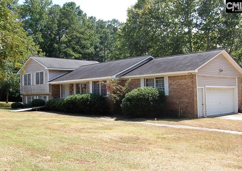 2nd image of 801 N Brickyard Rd