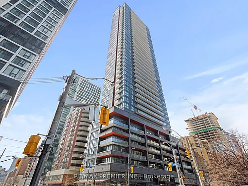 159 Dundas St E Photo 1