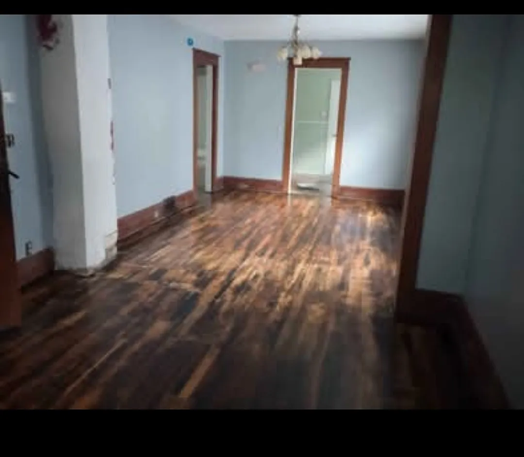 3 bed, $1,000 — Photo 4