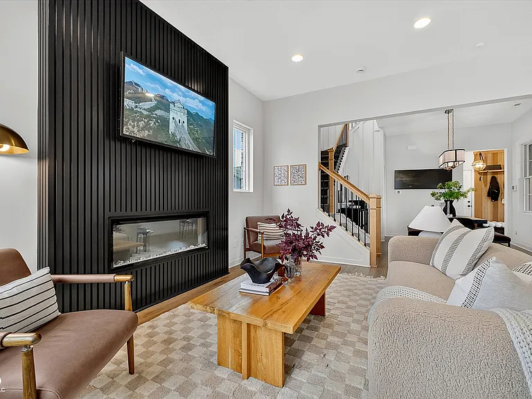 17362 Ackerson Blvd — Photo 5