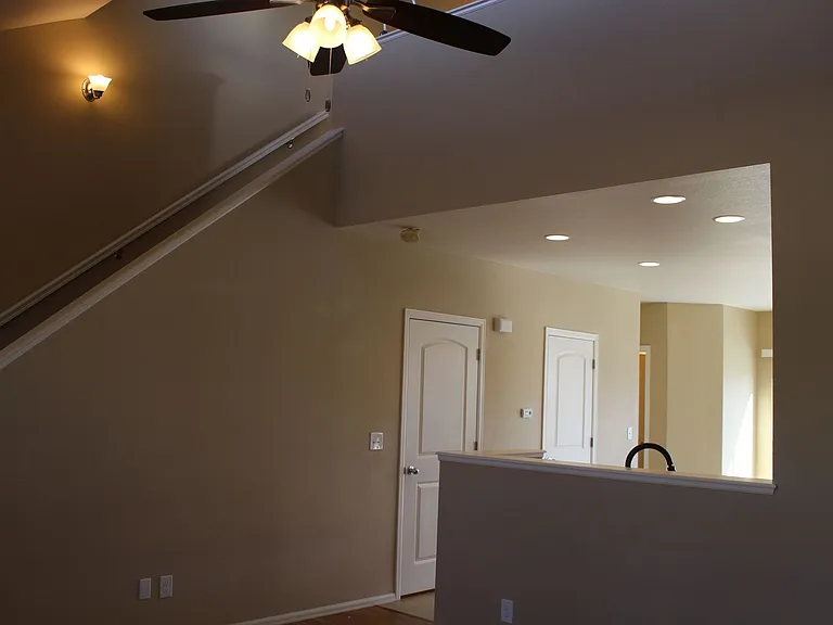 609 Botley Dr — Photo 5