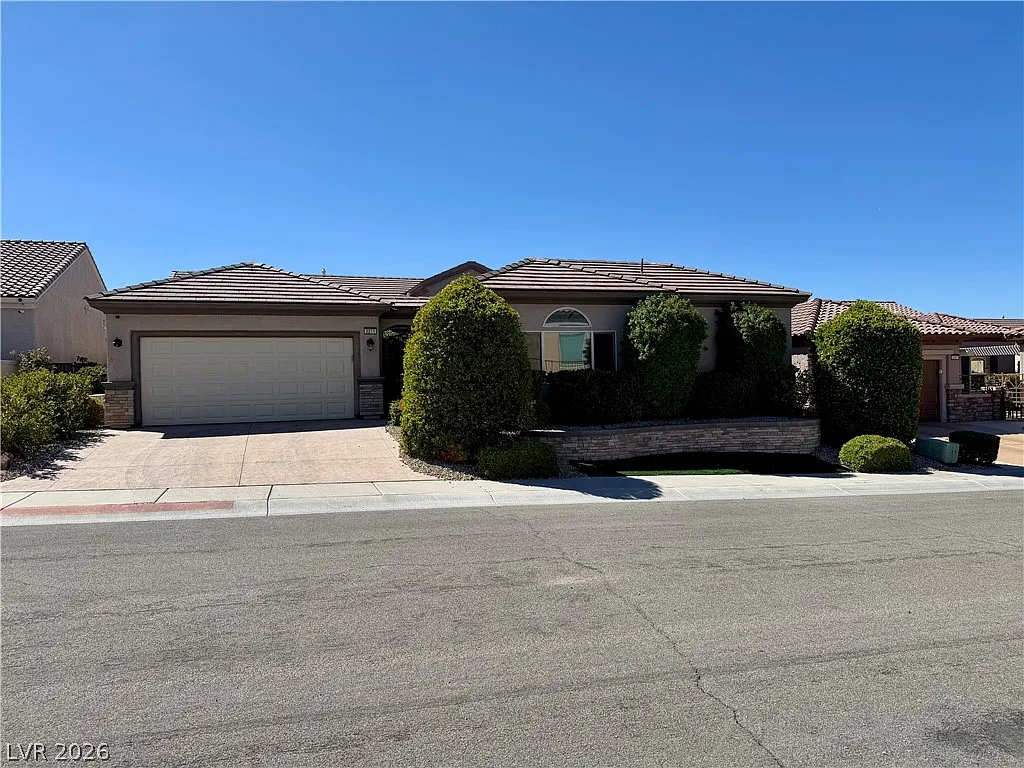 2 bed, 3.0 bath, 2559 sqft, $2,550 — Photo 1