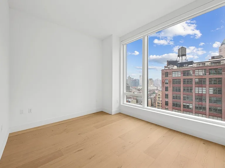 312 W 43rd St #16H — Photo 10