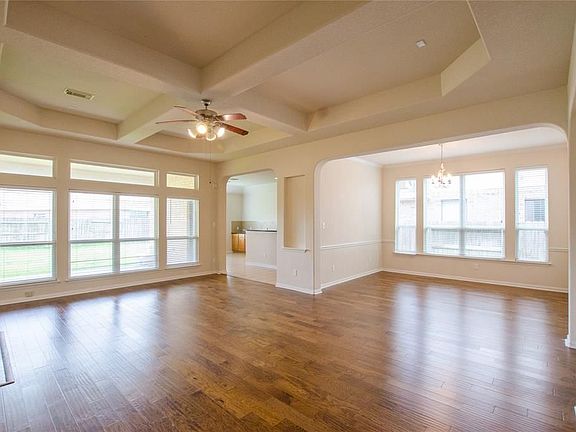 5th image of 6719 Glenkirk Pl