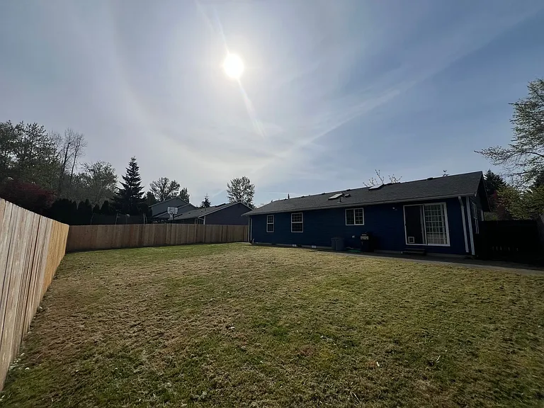 1360 Roma Rd — Photo 18