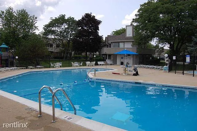 1418 Seven Pines Rd #D1 — Photo 3