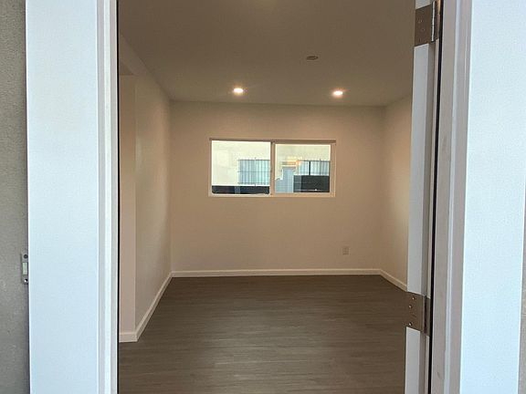 3rd image of 4264 51st St #A