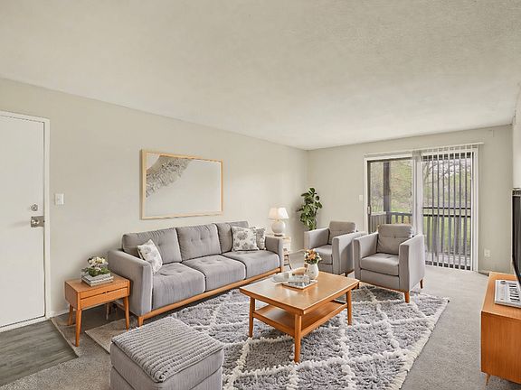 4th image of 8633 E Utopia Pkwy