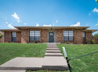 525 Sumac Pl, Desoto, TX 75115