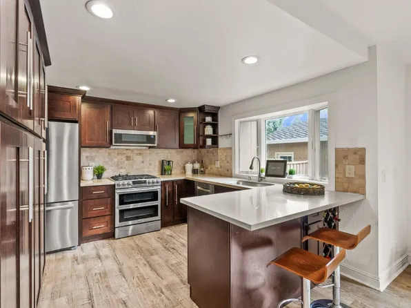 10047 Spanish Oak Ct, Cupertino, CA 95014