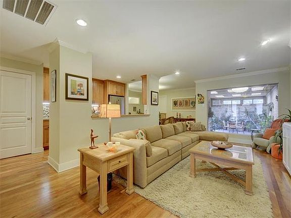 3rd image of 3936 Far West Blvd #3936