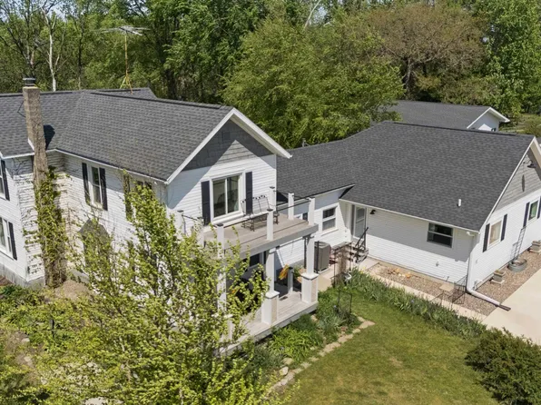 12432 X Ave, Cedar Falls, IA 50613