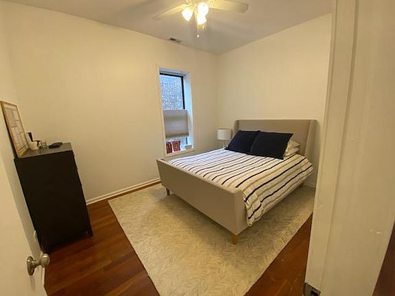 4th image of 1527 N California Ave APT 2N