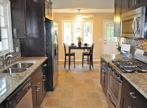 2nd image of 6938 Columbus Avenue