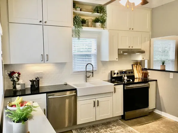 2300 College Ave, Terre Haute, IN 47803