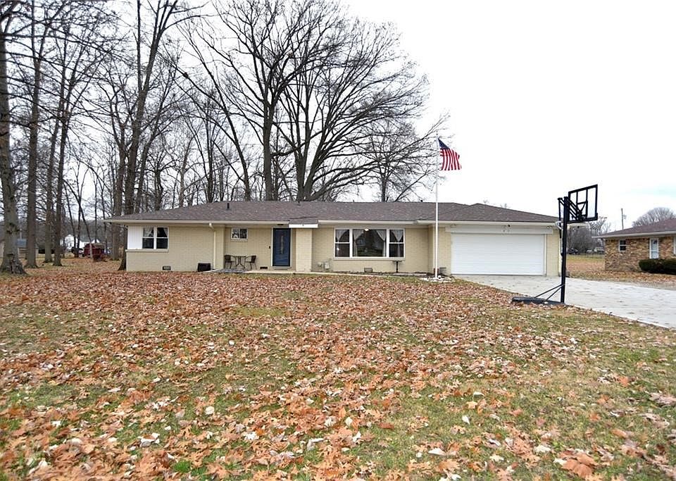 1st image of 2420 E Dudley Ave