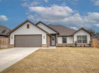 19174 Seneca Dr, Flint, TX 75762