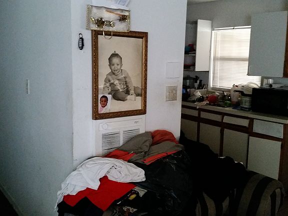 3rd image of 4968 Lescot Ln