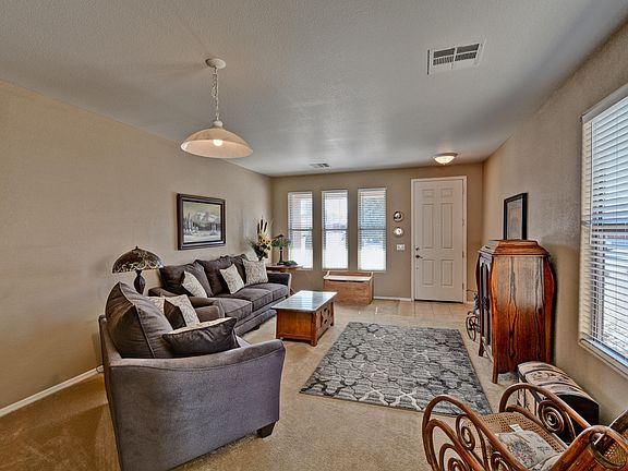 3rd image of 3546 W Mesquite Ave