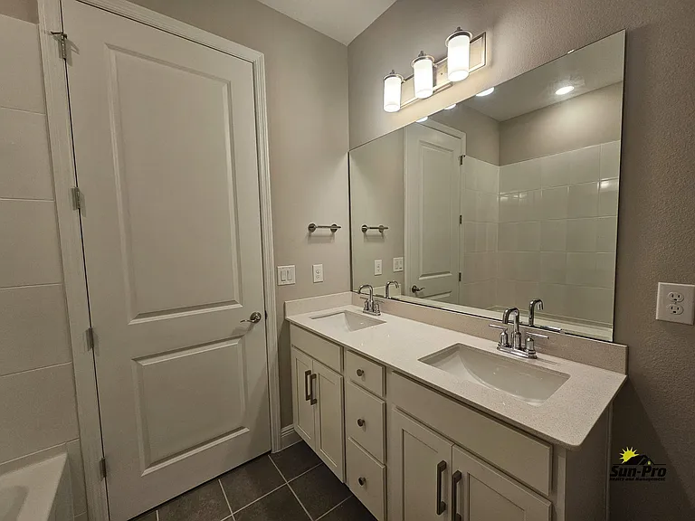 379 Birkdale Dr — Photo 37