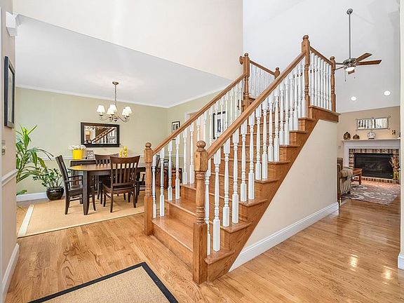 5th image of 36040 Country Ln