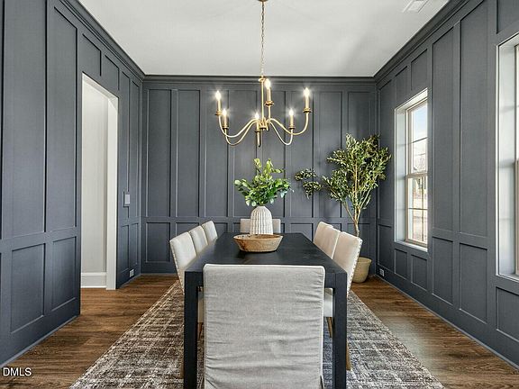 5th image of 1013 Coldspring Cir