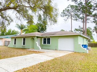 565 Escobar Ave NW, Palm Bay, FL 32907