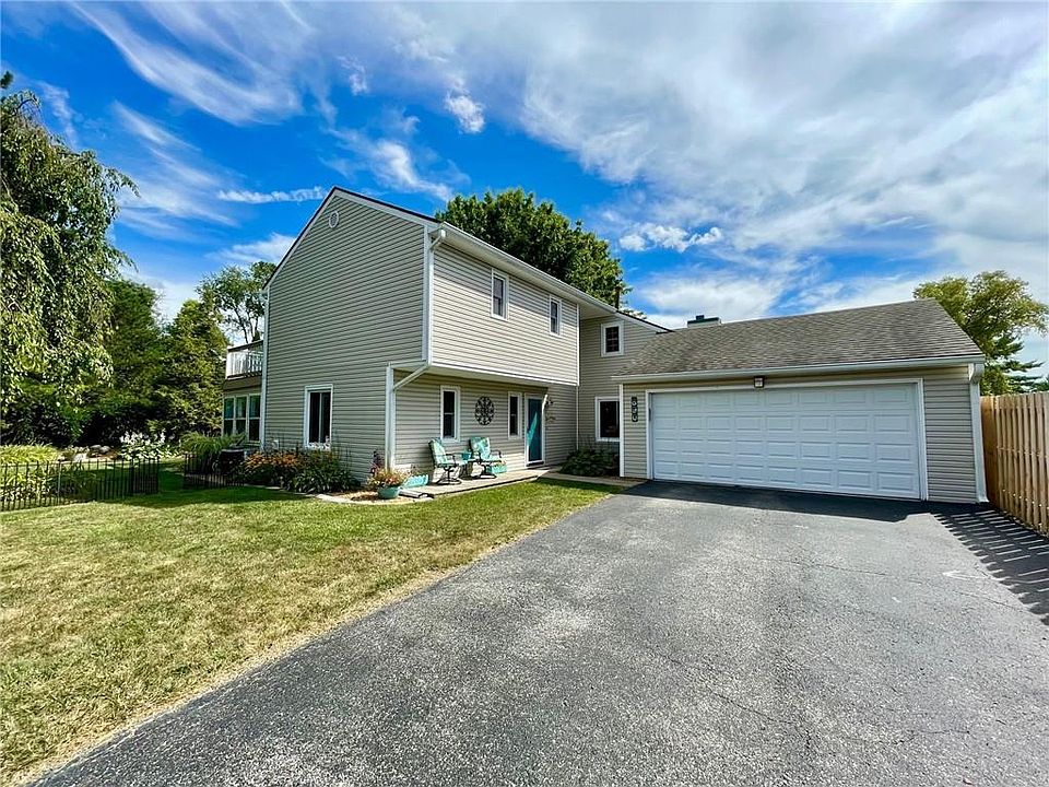 1st image of 890 Woodcross Ct