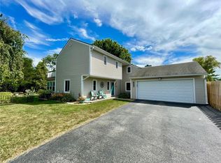 890 Woodcross Ct, Avon, IN 46123