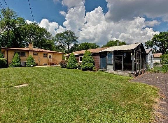 2nd image of 603 N Eastwood Ave