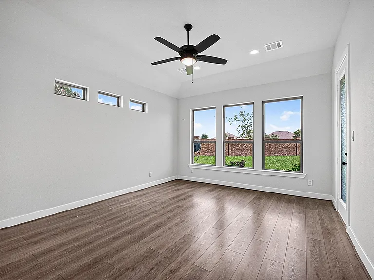 2600 Golden Palms Ln — Photo 29