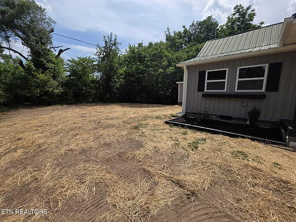 5th image of 215 Longfield Rd