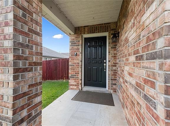 5th image of 19717 San Chisolm Dr