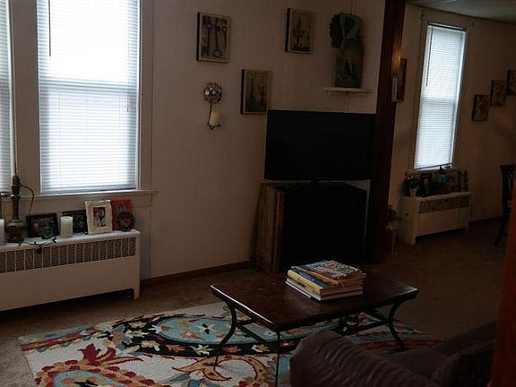 5th image of 6625 Marshall Ave