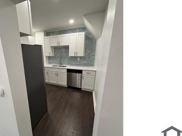 7555 Roslyn St #1
